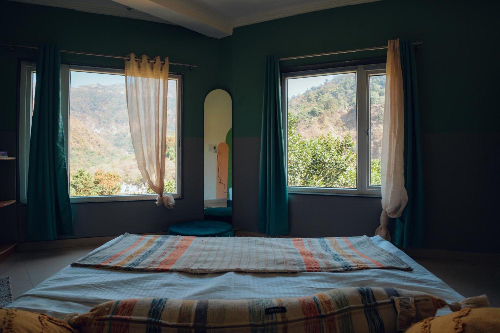 Art Bliss Hostel Rishīkesh Екстериор снимка